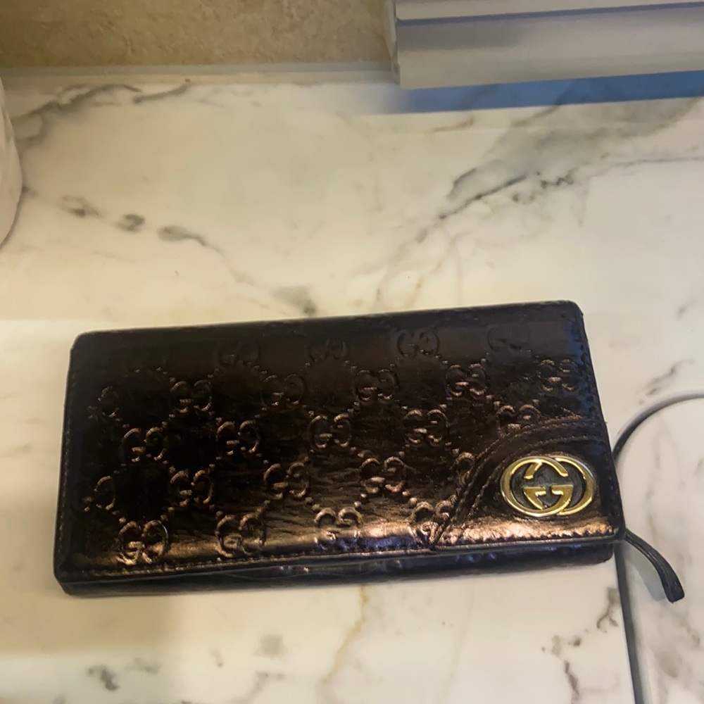 Black Gucci wallet💜💕